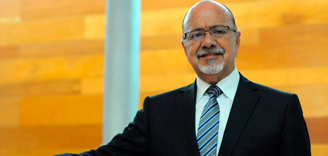 Ángel Ferrera: “Hemos sufrido dejación por parte de la Administración”
